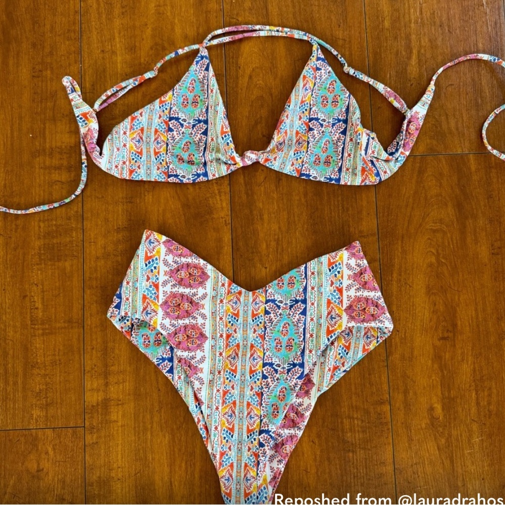 Skatie Sara top and Melly Bottom in Venice pattern